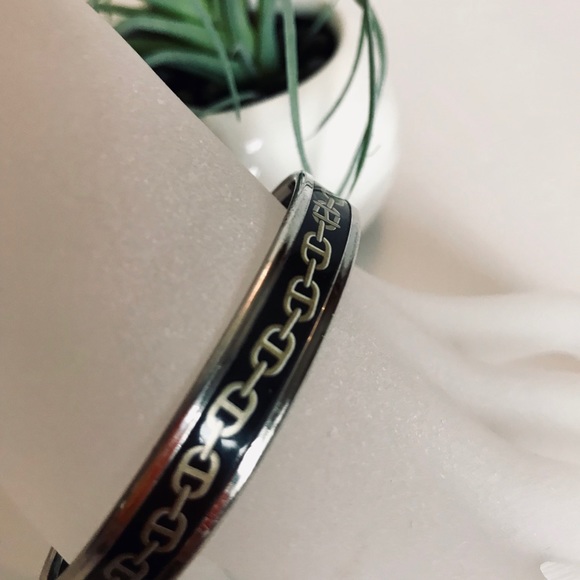Hermès (62mm) palladium & enamel bangle bracelet - Picture 5 of 8
